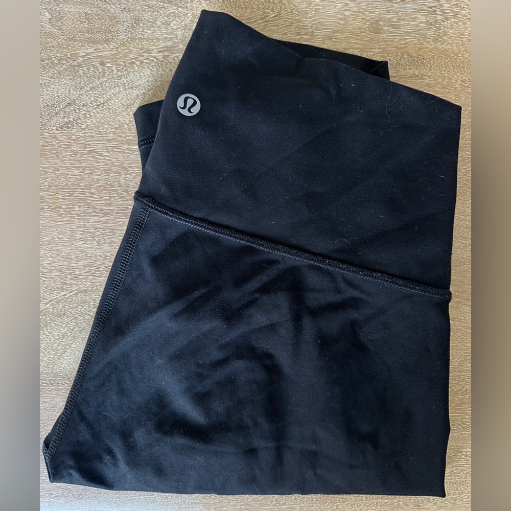 Lululemon Black Wunder Under Leggings